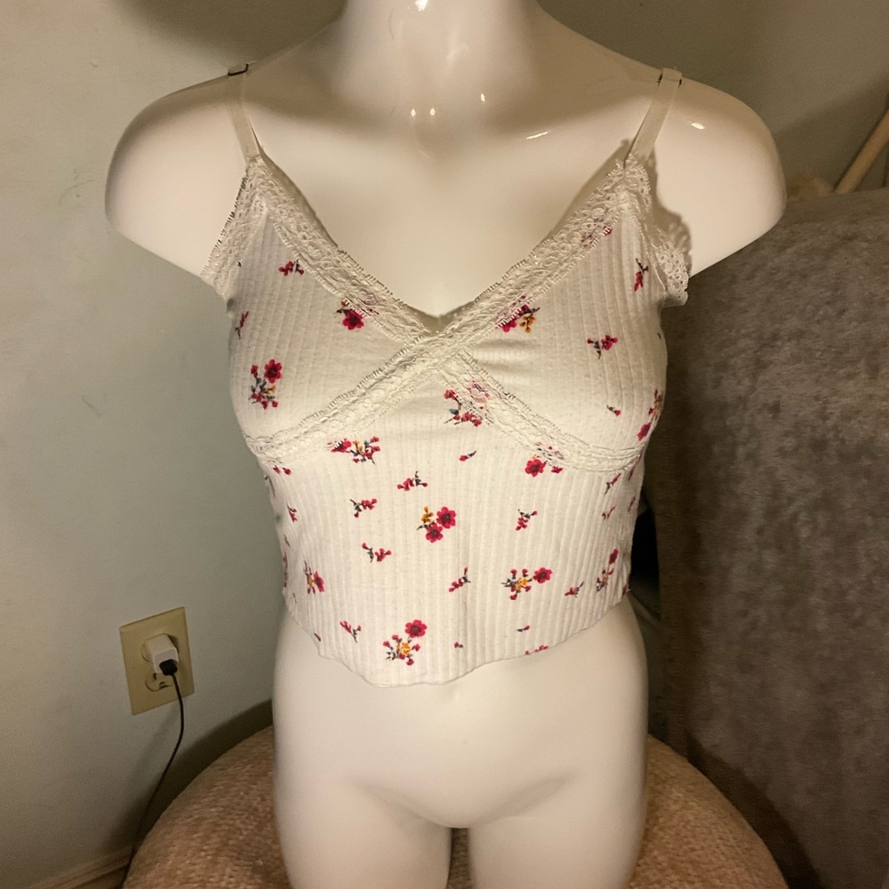 Wild Fable crop tops - women's medium